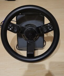 Logitech G Saitek Farm Sim Controller
Volant - 8