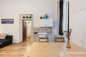 Prodej byty 3+kk, 43 m2 - Praha - Nové Město, ev.č. 00832 - 8