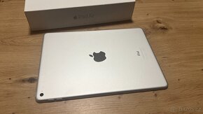 Apple iPad Air 2 128GB, příslušenství, 2400Kč - 8