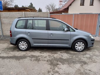 Benzínový Volkswagen Touran 1.4 ( po ROZVODECH) - 8