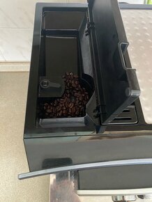 Kávovar Delonghi ESAM 5500 Perfecta + návod - 8