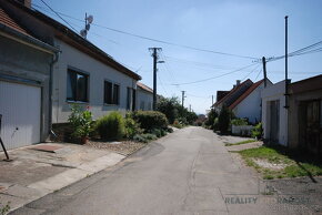 Prodej jedinečného stavebního pozemku, Vrbice - 8