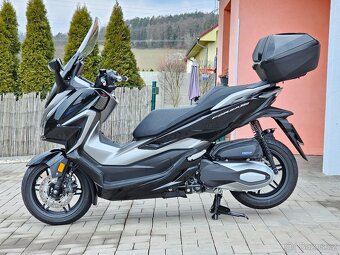 Honda Forza 350, původ ČR, najeto 59km, Smart top box - 8