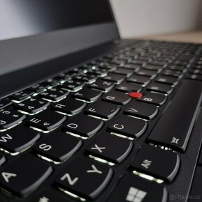 Lenovo ThinkPad T570 - i5-7300U, 256GB, 8GB, IPS - 8