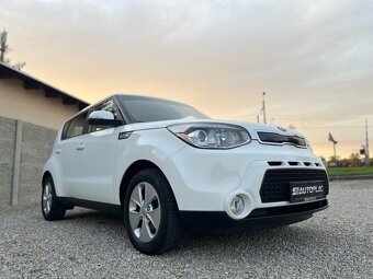 Kia Soul 1.6 CRDi 94KW Silber - 8