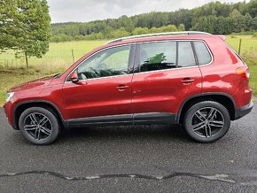 Volkswagen Tiguan 2.0 TDI 103 kW 4x4, servis, tažné - 8