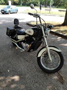 Honda Shadow 1100 C2 - 8