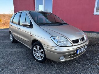 Renault Scenic 1.6i - 8