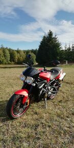 riumph Street Triple 675 R - 8