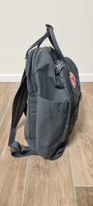 Šedý batoh Fjallraven Kanken 17" - 8