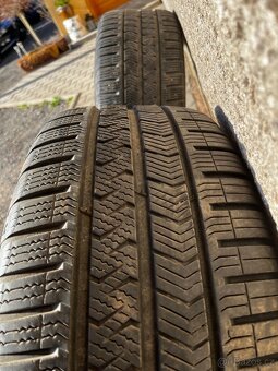 Pneumatiky Vredestein 215/45 r18 - 8