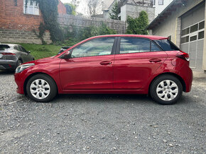 HYUNDAI  i 20  1,2 i  61 Kw  ČR  1.MAJ. - 8