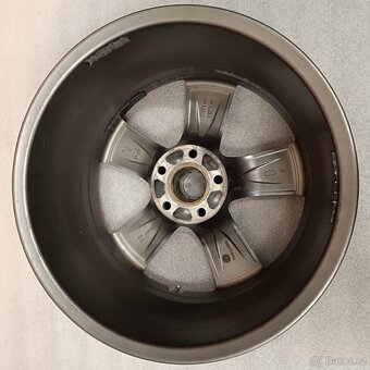 Alu kola Dezent 7,5Jx18 , R18 , 5x112, ET38 - 8