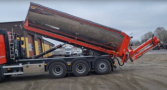 Volvo FM 380 8x4 - nosič kontejnerů + aplikace asfalu - 8