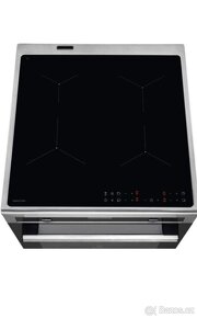 Indukční sporák Electrolux LKI64020AX - 8