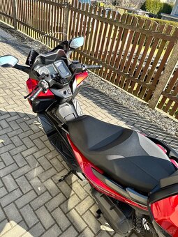 Honda Forza 125, červená 2024 - 8