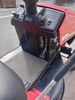 Prodám zahradní traktor MTD 115/76 - 8