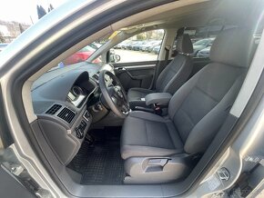 Volkswagen Touran, 1.6TDi 77kWWEBASTOVÝHŘEV SED - 8