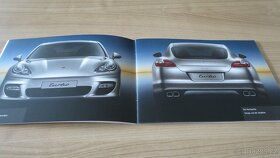 Prospekty reklamní knihy Porsche 911, Panamera, Cayenne. - 8