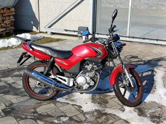 Yamaha YBR125 - 8