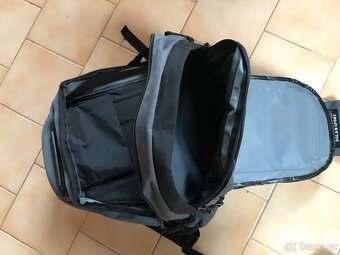 batoh 25l  outdoor - šedý - NOVÝ - 8