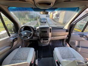 VW Crafter 2,5 TDI, 100 kW, r.v.2011, míst 8+1 - 8