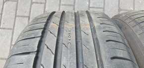 Letní Nokian Wetproof 215/55R16 - 7,5 a 6,5 mm - 8