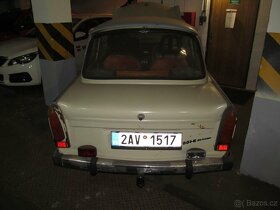 Prodám Trabant 601 L,sedan, bílomodrý. - 8