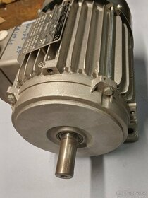 Elektromotor LAIPPLE / KEB ; 0,75KW ; 1420 ot/min - 8