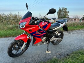 Honda CBR 125R r.v.2005 - 8