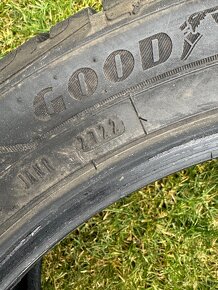 Zimni pneumatiky GoodYear UltraGrip Performance 245/45 R19 - 8