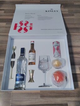 Koktejlová sada Kinley + Finlandia vodka - párty set - 8