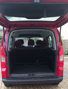 BERLINGO 1,6i - 8