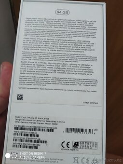 Prodám iPhone se2020 64gb - 8