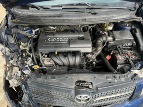 Toyota Corolla Verso 1,6 VVT-i - 8