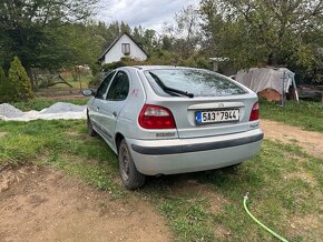 Renault megane 1.4 16V 70kw 2002 (bez koroze karoserie) - 8