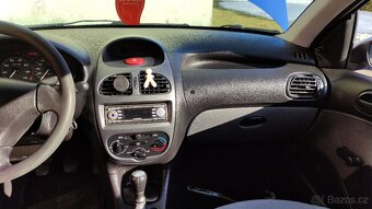 Peugeot 206 1.1 - 8