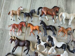 Schleich a Collecta koně - 8