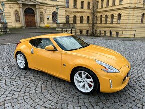 Nissan 370z coupe - 2017 - 23.800km - Chicane yellow - 7AT - 8