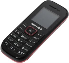 SAMSUNG GT-E1200R- pro 2 důchodce - 8