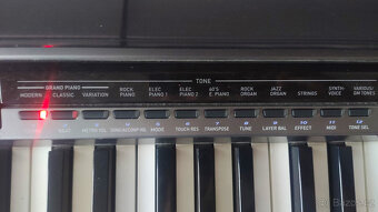 Digitální piano / klávesy Casio Privia PX-320 - 8