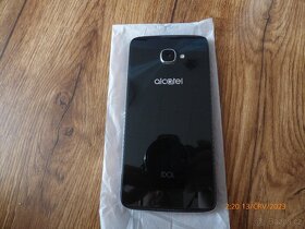 Alcatel IDOL 4S + virtuální brýle - 8