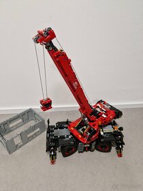 LEGO - Technic 42082 (Terénní jeřáb) - 8