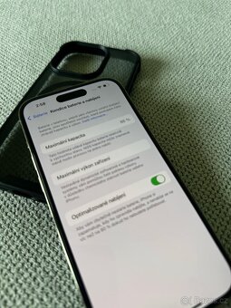 iPhone 14 a 14pro oba karsny stav - 8