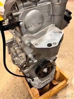 Motor 1.2 HTP 12V kód BME-originál úplně nový - 8