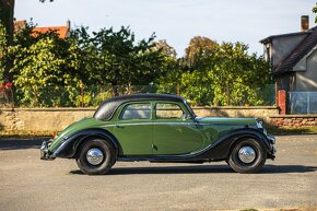 Riley 1½ Litre Saloon RMA - 8