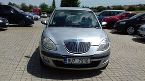 Lancia Ypsilon 1,2 - 8