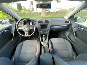 Volkswagen Golf 1.6 MPi Senzory,ALU,VýhřevSed - 8