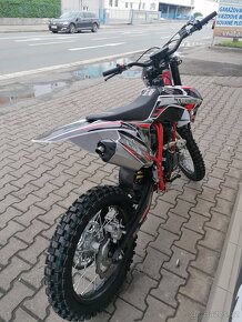 Pitbike Killer 250cc 21/18 červená - 8