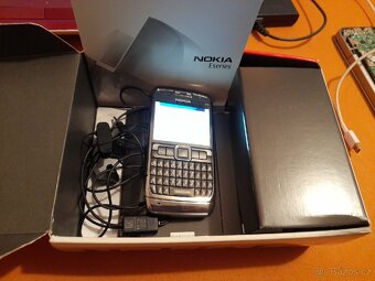 Nokia  E71 limited - 8